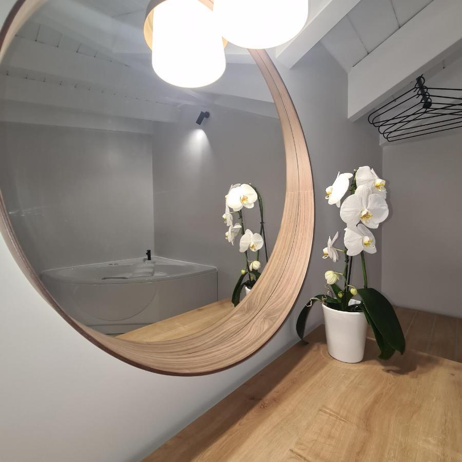 Ilia'S Luxury Suites - Adults Only Ксилокастро Экстерьер фото